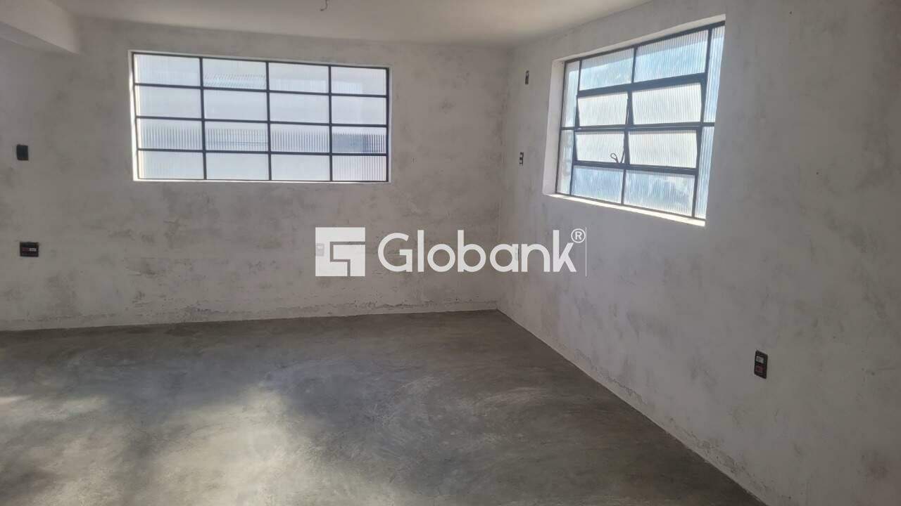 Ponto comercial para aluguel São José 85m² Montes Claros MG: Sala