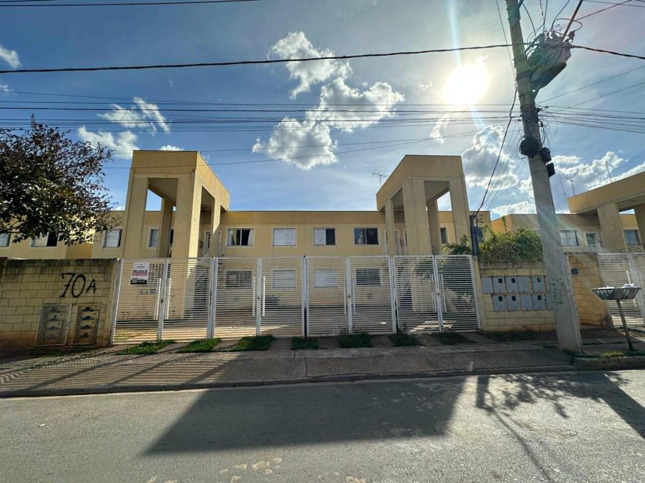 Apartamento 2 quartos para aluguel Residencial Sul Ipês 55m² Montes Claros MG: Fachada