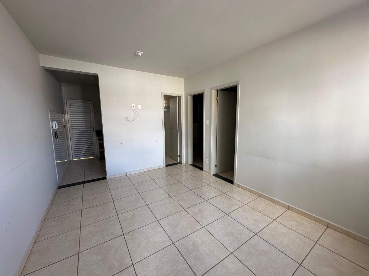 Apartamento 2 quartos para aluguel Residencial Sul Ipês 55m² Montes Claros MG: Sala