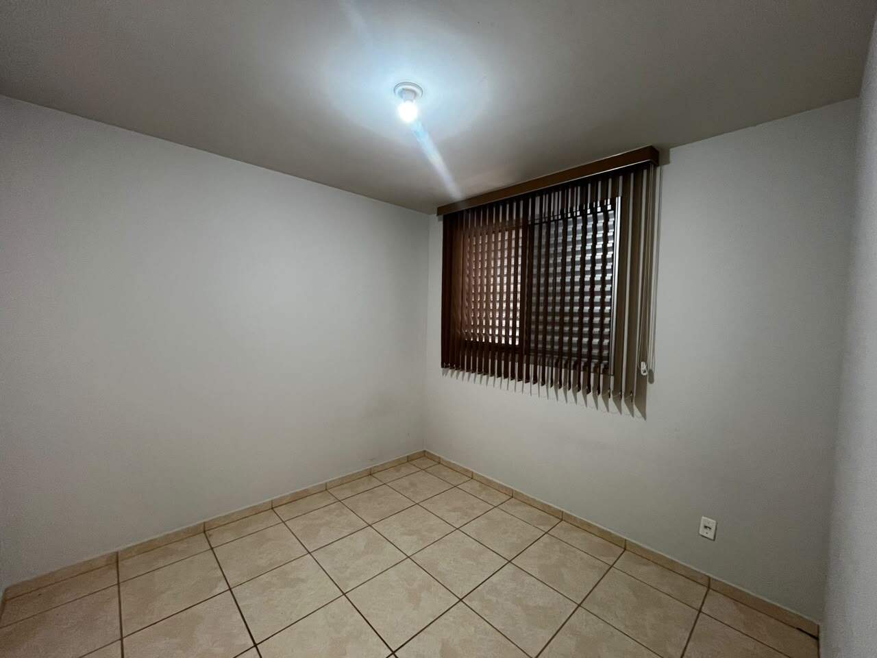 Apartamento 2 quartos para aluguel Residencial Sul Ipês 55m² Montes Claros MG: 