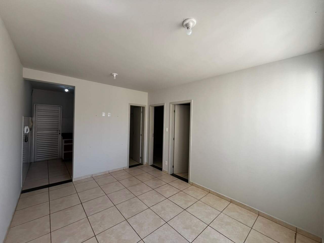 Apartamento 2 quartos para aluguel Residencial Sul Ipês 55m² Montes Claros MG: 
