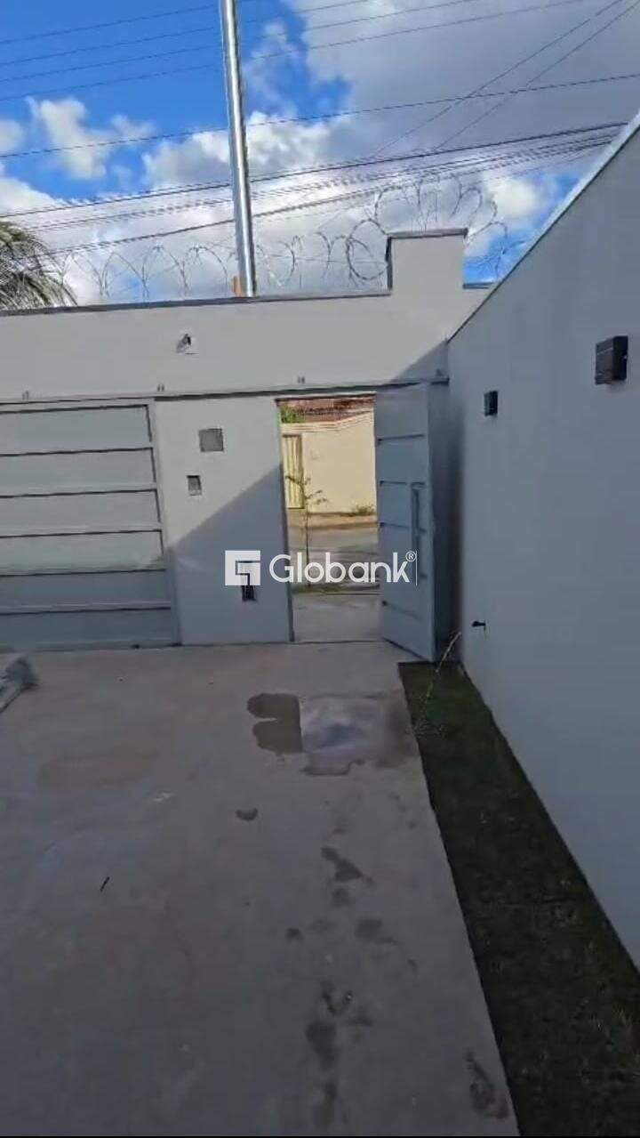 Casa 3 quartos à venda Nossa Senhora das Graças 75m² Montes Claros MG: 