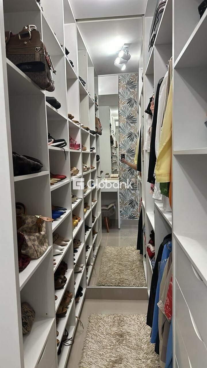 Casa 3 quartos à venda Ibituruna 140m² Montes Claros MG: 