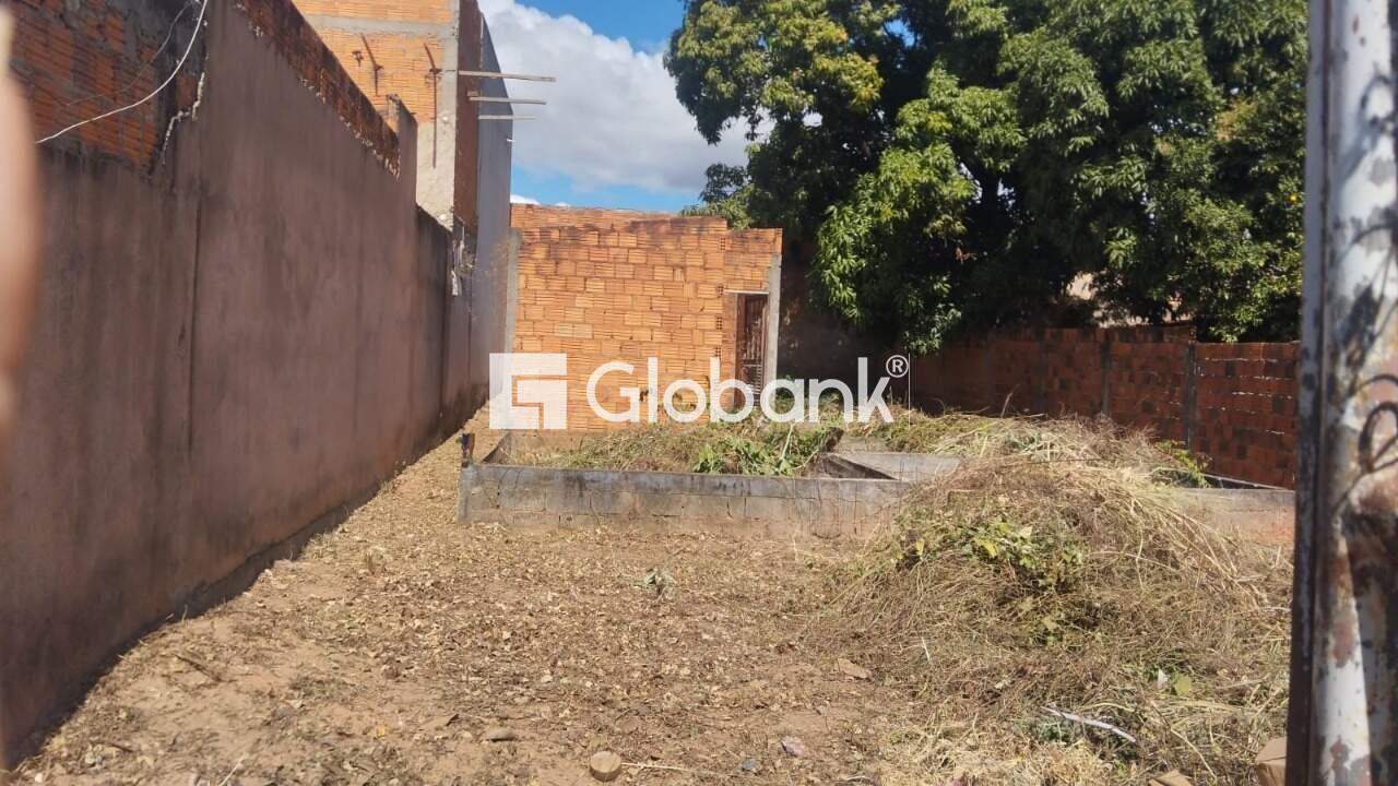 Terreno à venda Alterosas 0m² Montes Claros MG: 2