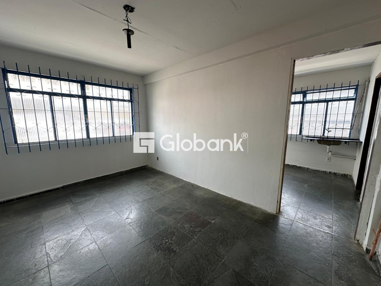 Kitnet 1 quarto para aluguel Centro 25m² Montes Claros MG: 