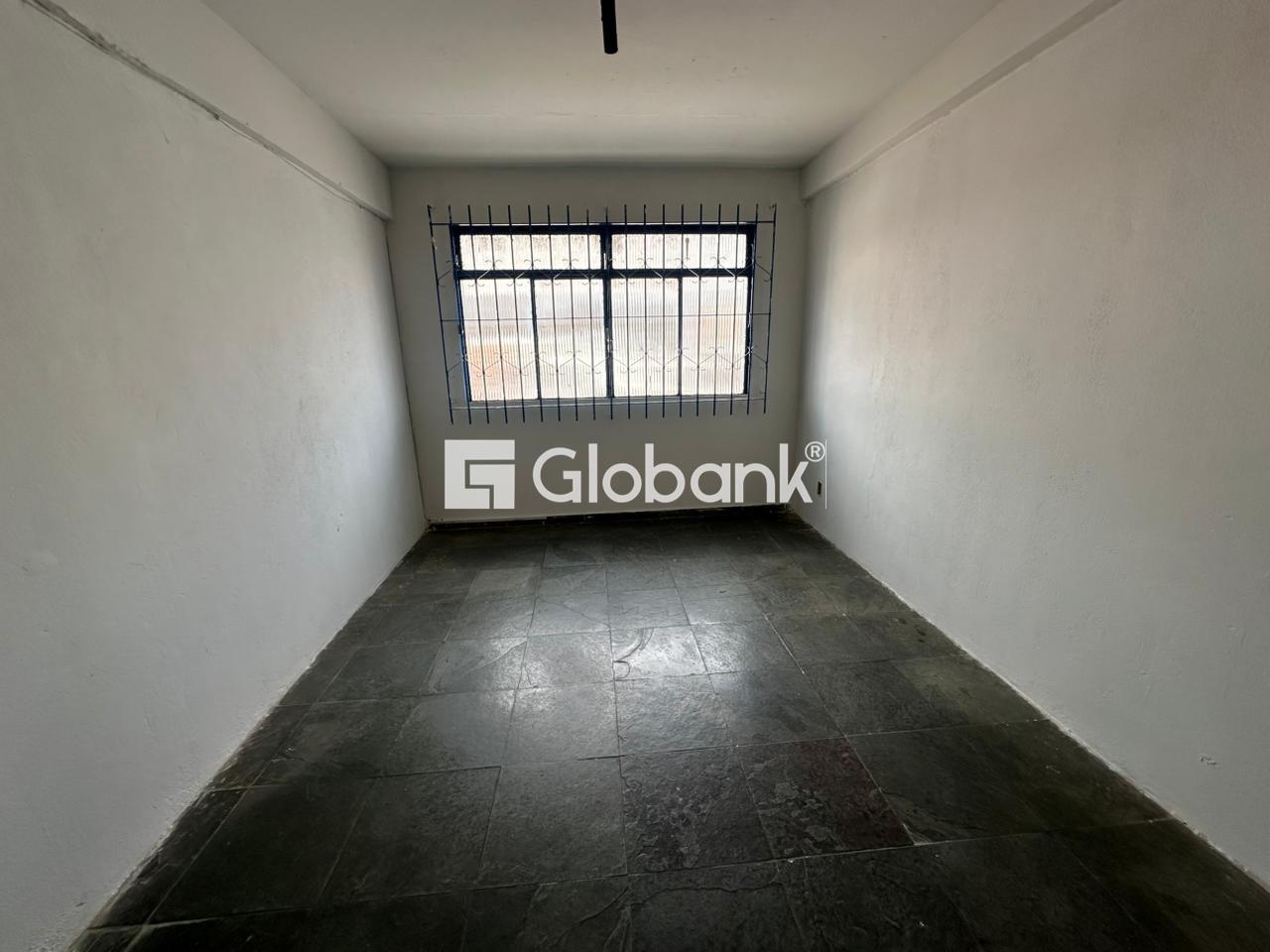 Kitnet 1 quarto para aluguel Centro 25m² Montes Claros MG: 