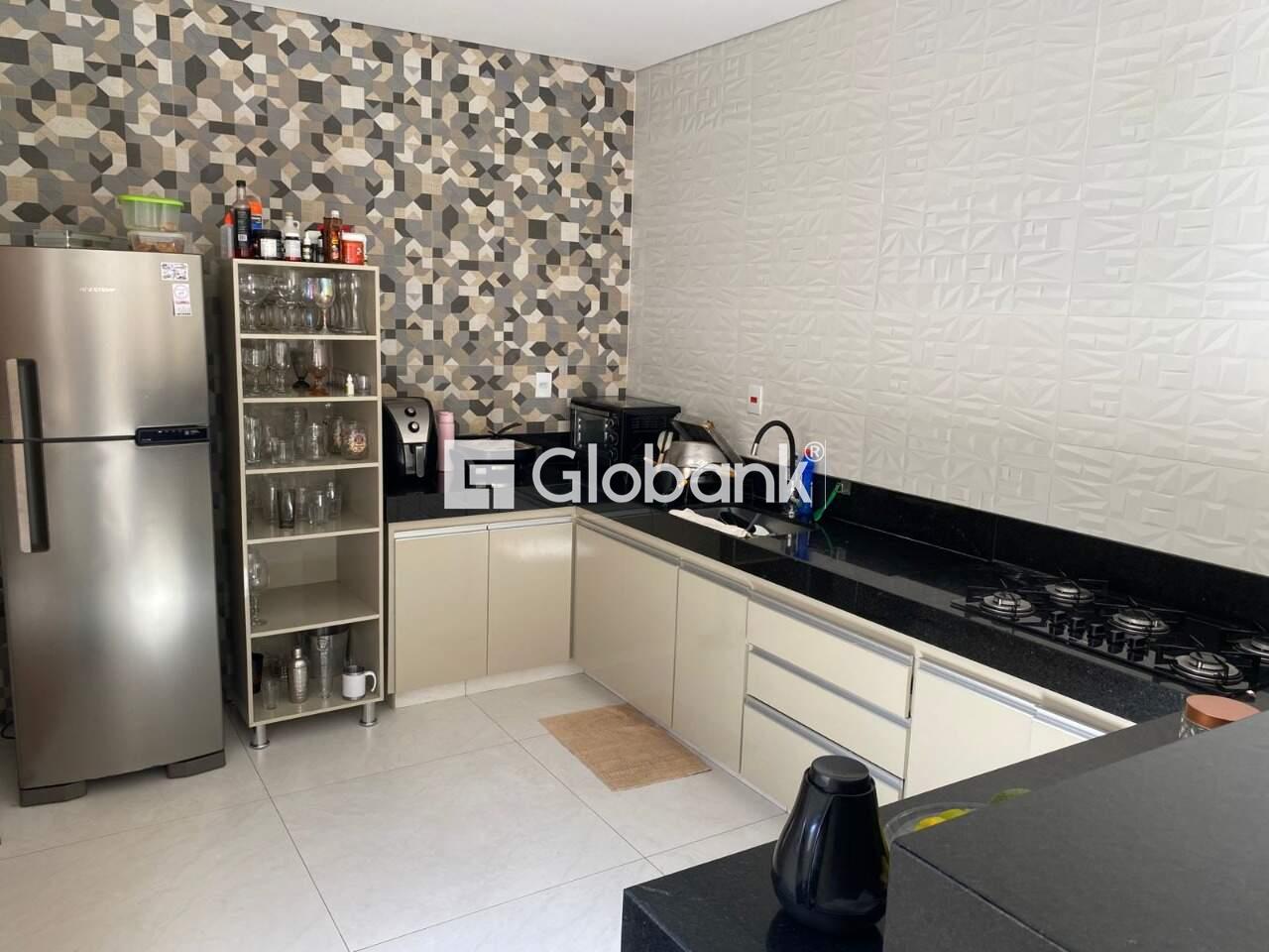 Casa 5 quartos à venda Maracanã 190m² Montes Claros MG: 