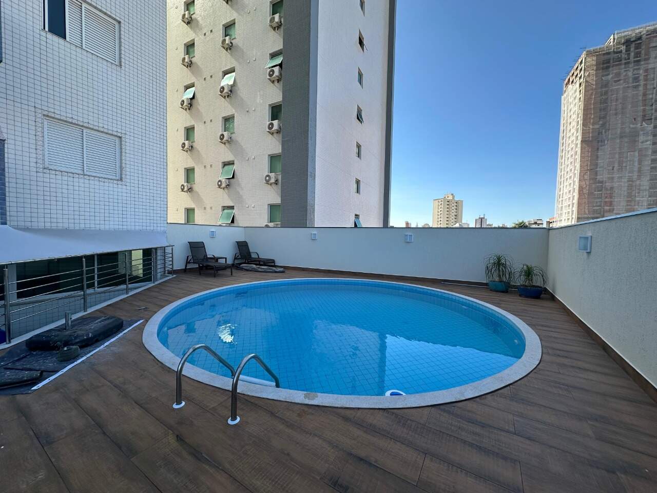 Apartamento 3 quartos para aluguel Melo 110m² Montes Claros MG: Piscina