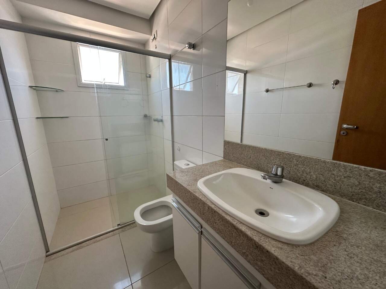 Apartamento 3 quartos para aluguel Melo 110m² Montes Claros MG: Suite