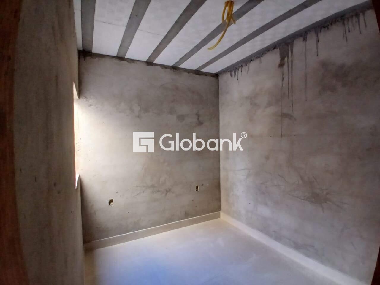 Casa 2 quartos à venda Jardim Olímpico 45m² Montes Claros MG: 