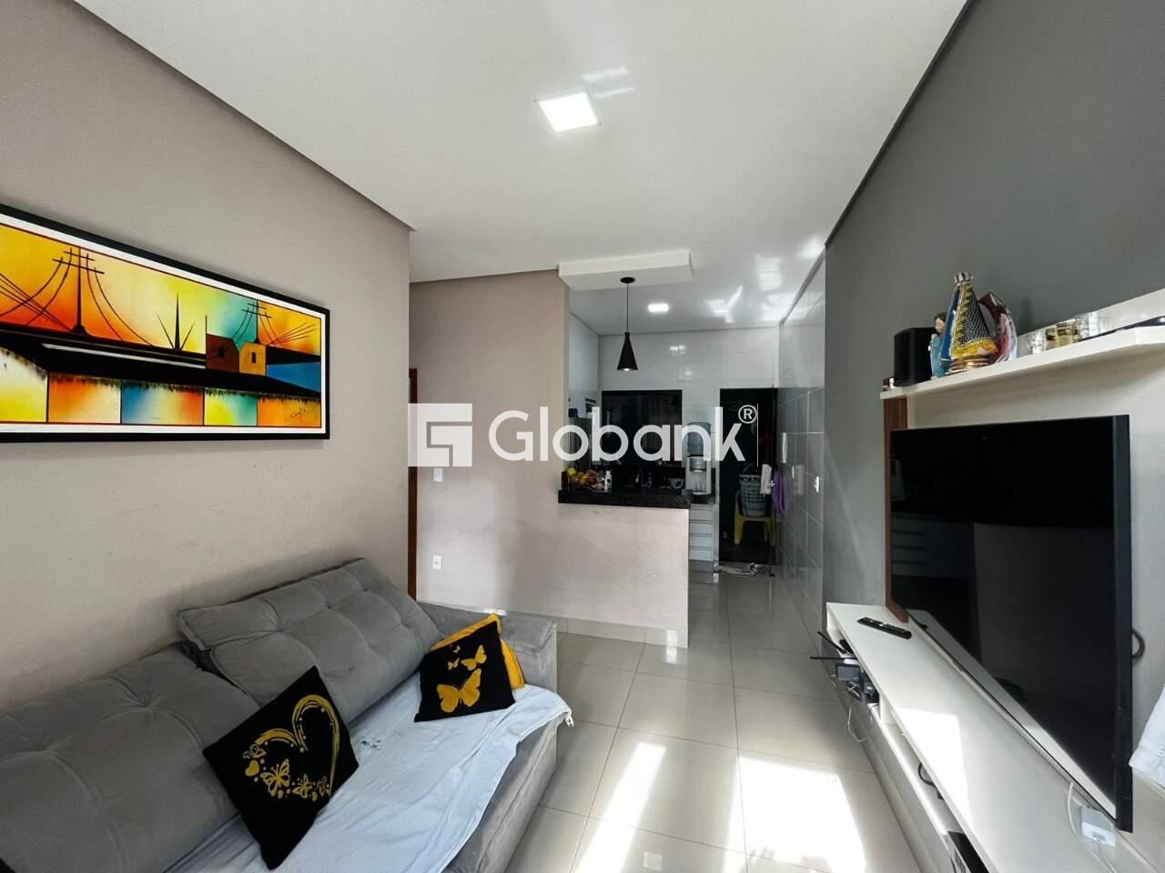 Casa 2 quartos à venda Jardim Primavera 55m² Montes Claros MG: Sala de Estar
