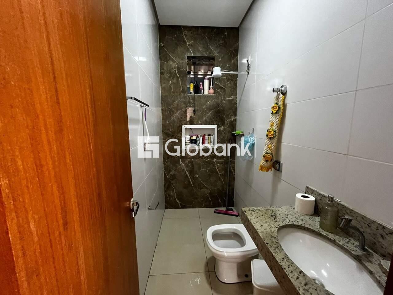 Casa 2 quartos à venda Jardim Primavera 55m² Montes Claros MG: Banheiro