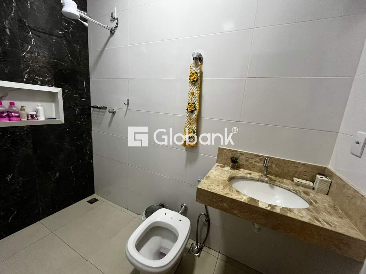 Casa 2 quartos à venda Jardim Primavera 55m² Montes Claros MG: Banheiro