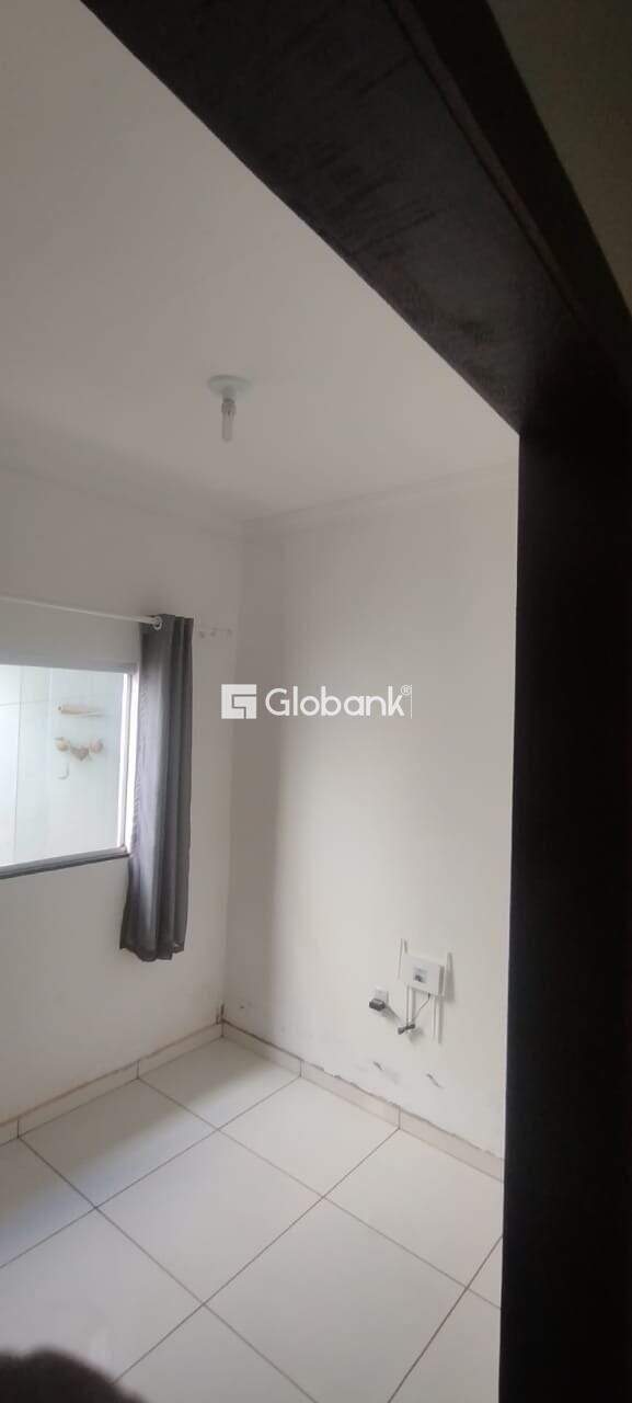 Casa 3 quartos à venda Independência 50m² Montes Claros MG: 