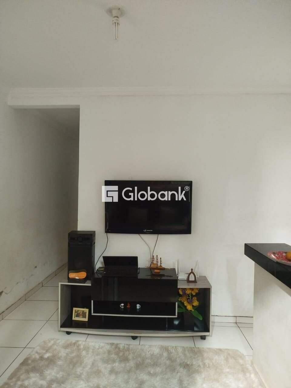 Casa 3 quartos à venda Independência 50m² Montes Claros MG: Sala de Estar