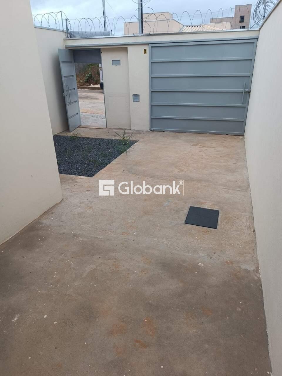 Casa 2 quartos à venda Guarujá 50m² Montes Claros MG: 