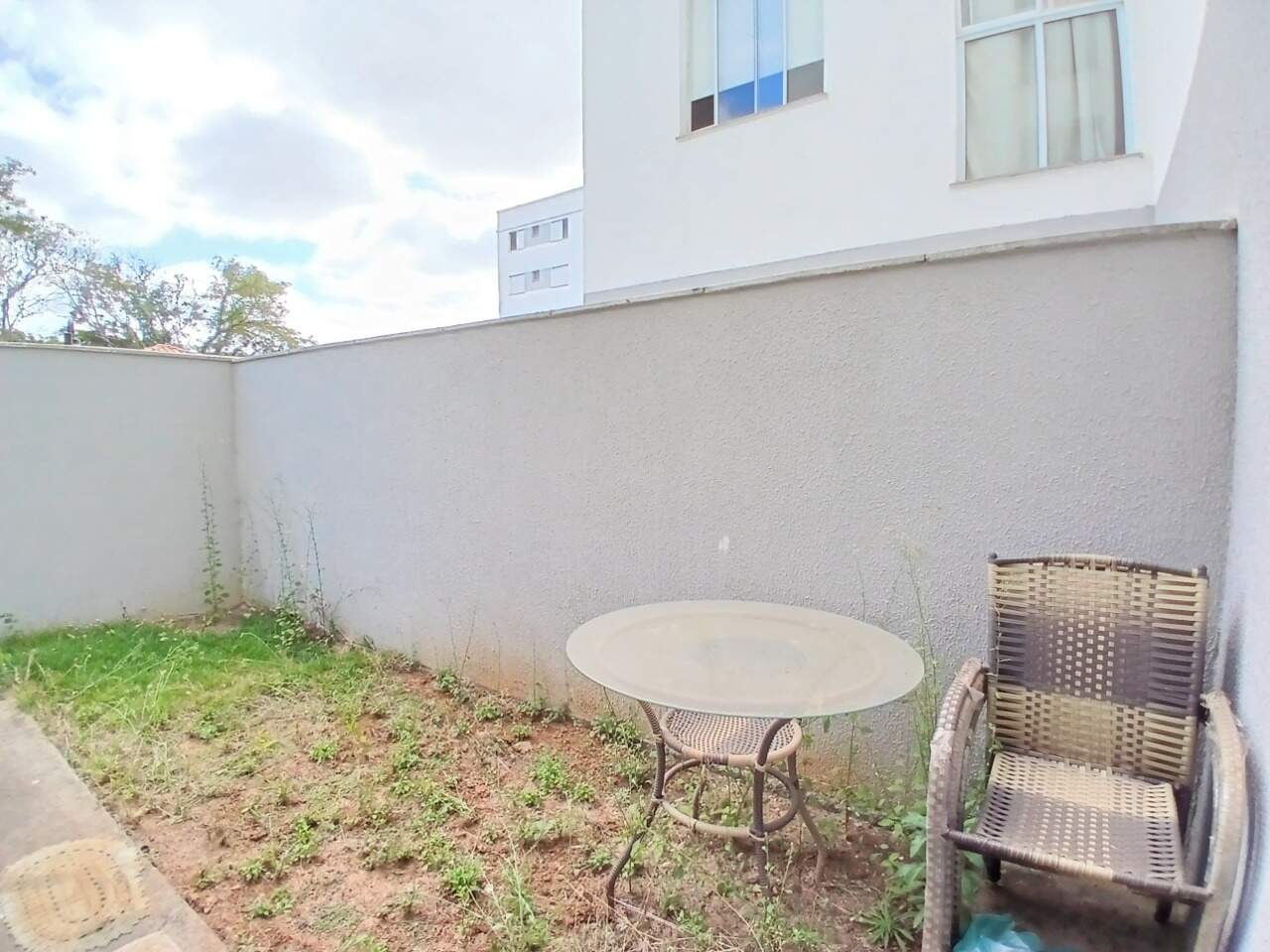 Apartamento 2 quartos para aluguel Jardim Panorama 55m² Montes Claros MG: Varanda