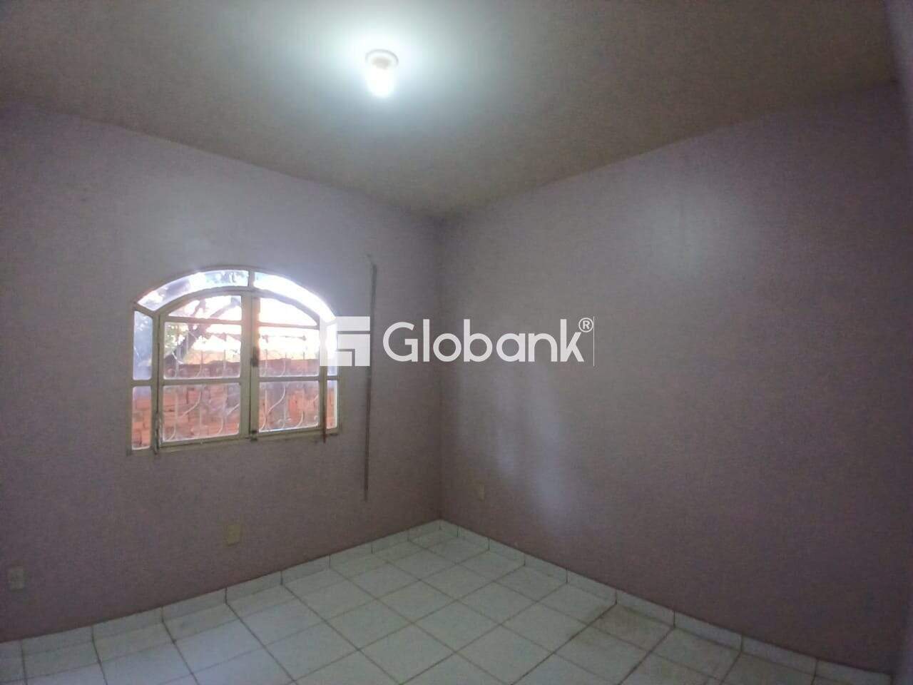 Casa 3 quartos à venda Antônio Pimenta 0m² Montes Claros MG: 