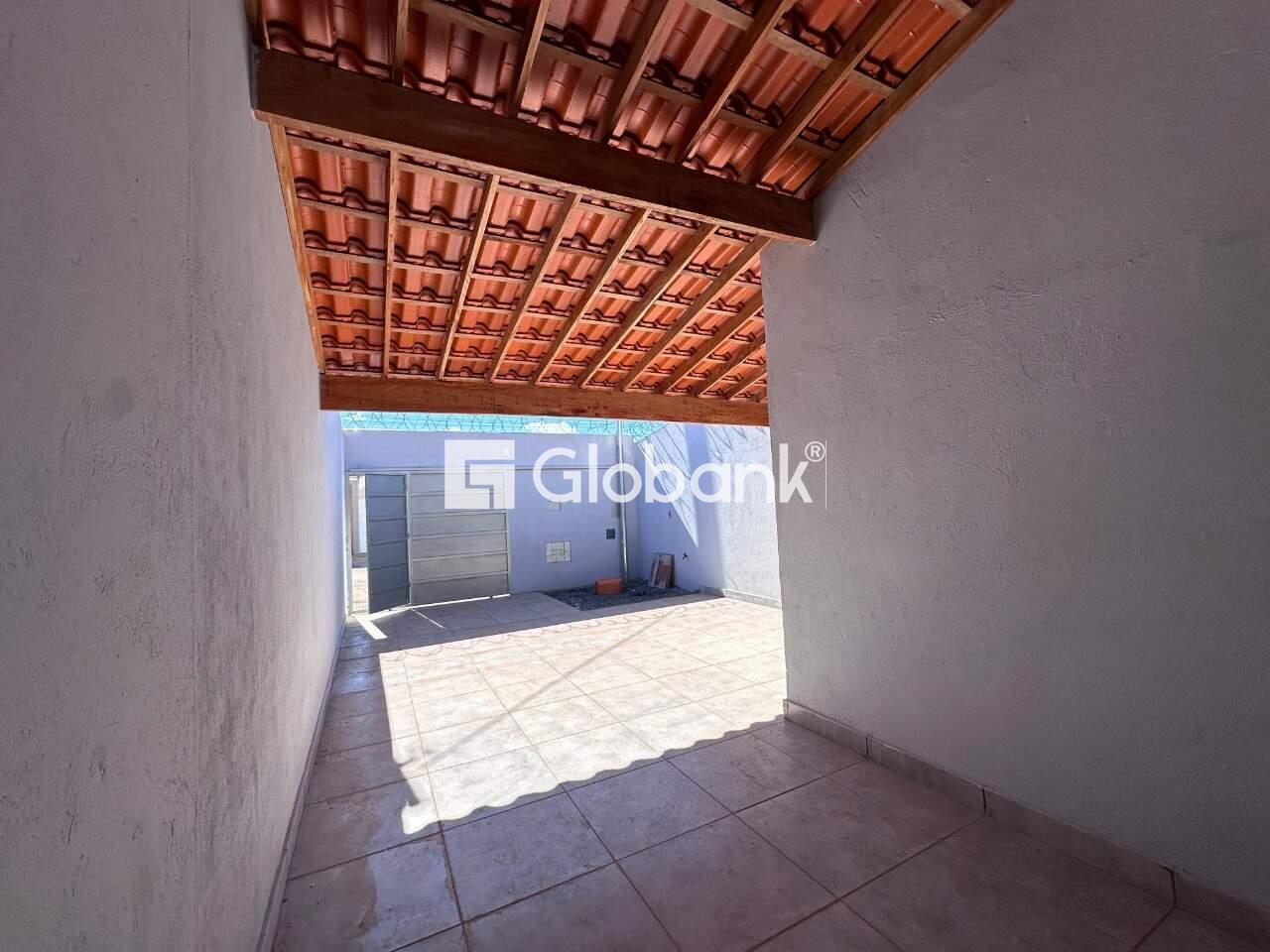Casa 2 quartos à venda Vila Aliança 45m² Montes Claros MG: Garagem