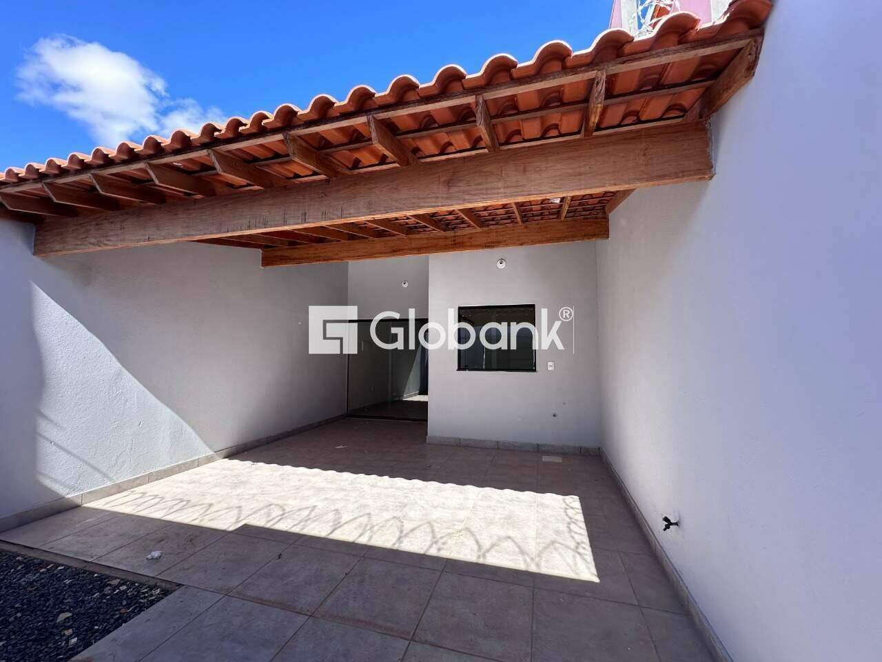 Casa 3 quartos à venda Vila Aliança 55m² Montes Claros MG: Garagem