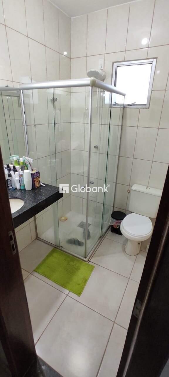 Casa 6 quartos para aluguel Vila Regina 260m² Montes Claros MG: banheiro