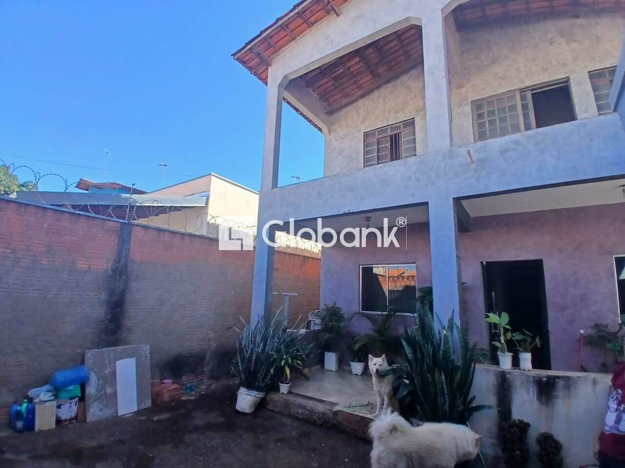 Sobrado 5 quartos à venda Independência 180m² Montes Claros MG: 