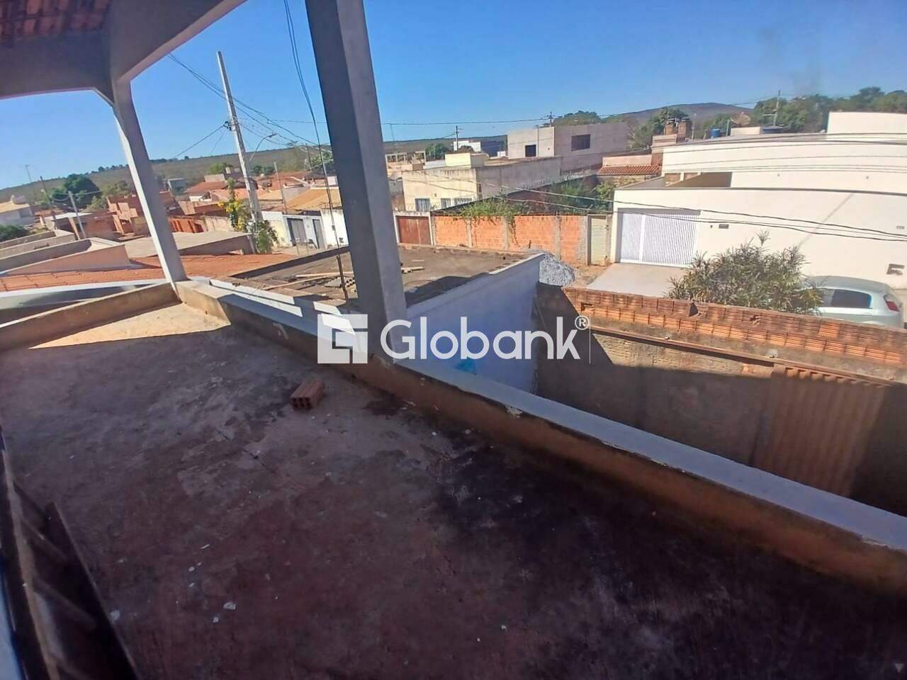 Sobrado 5 quartos à venda Independência 180m² Montes Claros MG: 