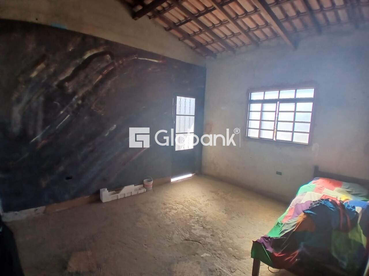 Sobrado 5 quartos à venda Independência 180m² Montes Claros MG: 