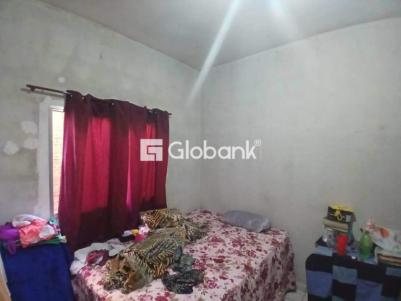 Sobrado 5 quartos à venda Independência 180m² Montes Claros MG: 