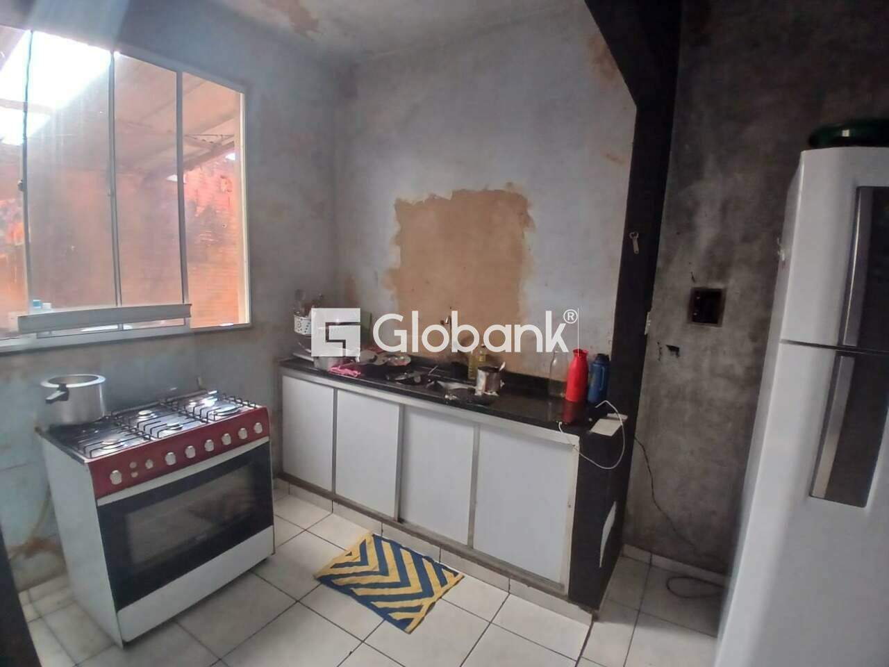 Sobrado 5 quartos à venda Independência 180m² Montes Claros MG: 