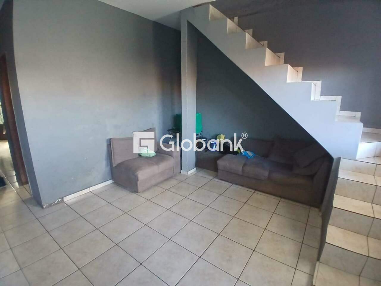 Sobrado 5 quartos à venda Independência 180m² Montes Claros MG: 