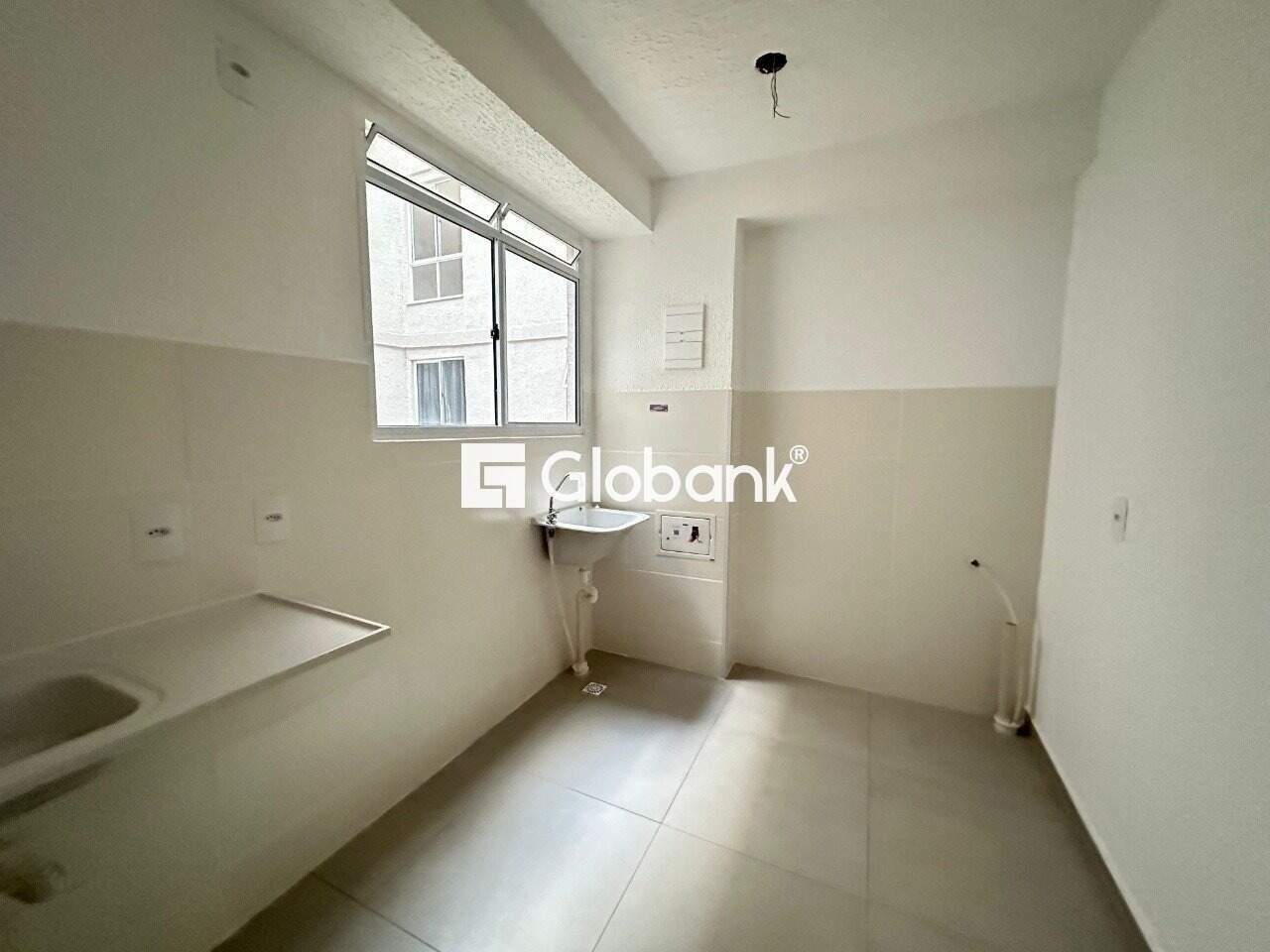 Apartamento 2 quartos para aluguel Dos Mangues 45m² Montes Claros MG: Cozinha