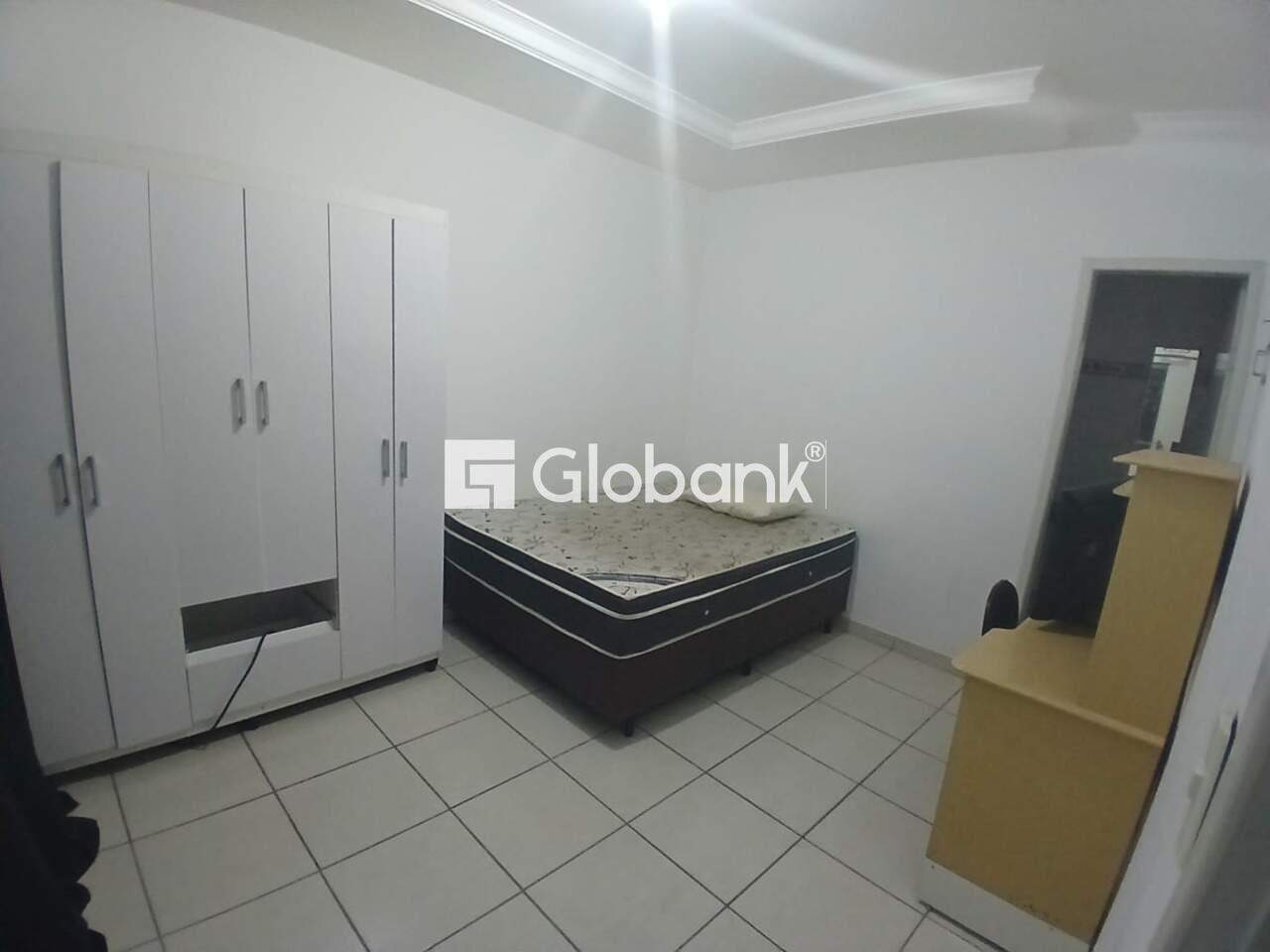Flat 1 quarto para aluguel Jardim São Luiz 0m² Montes Claros MG: 