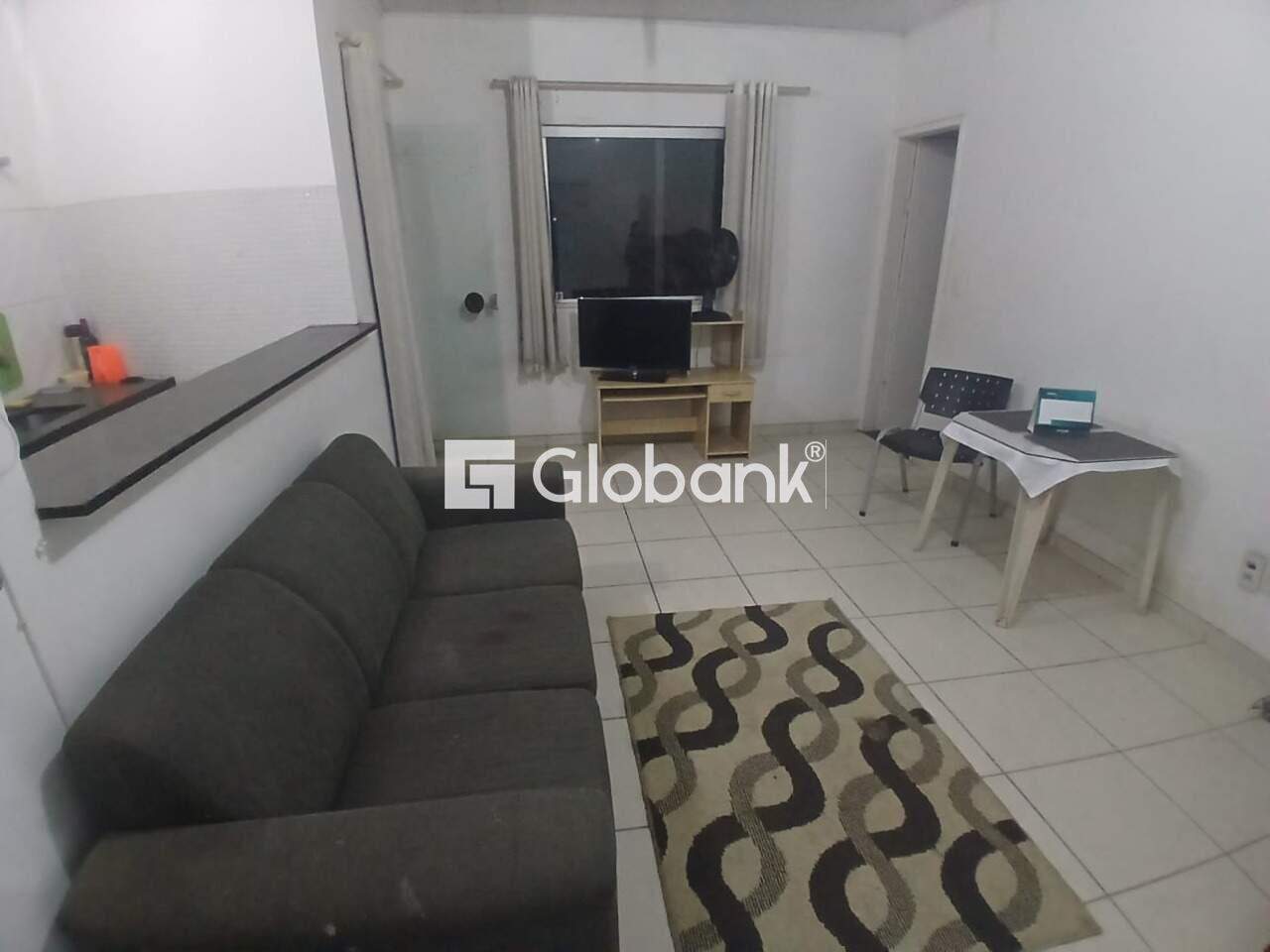 Flat 1 quarto para aluguel Jardim São Luiz 0m² Montes Claros MG: