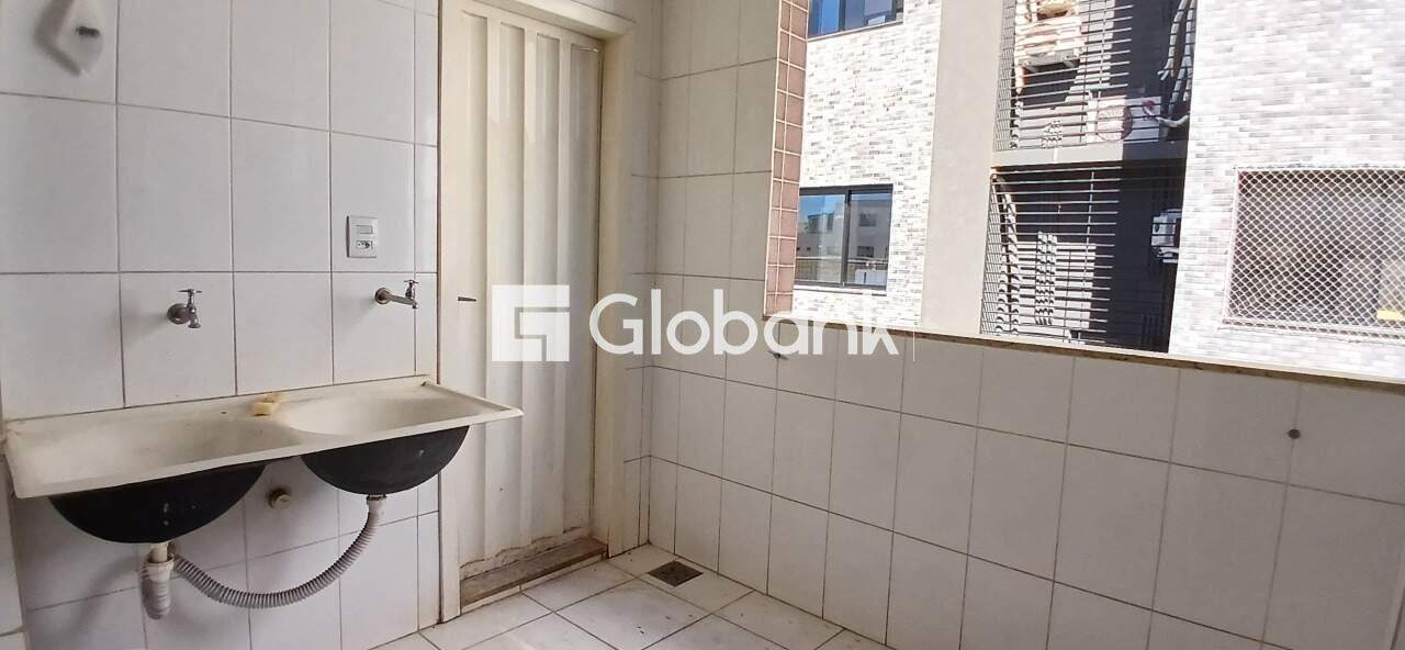 Cobertura 3 quartos à venda Augusta Mota 150m² Montes Claros MG: rea de servi o