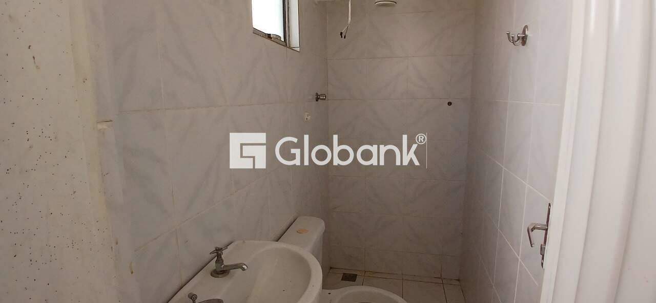 Cobertura 3 quartos à venda Augusta Mota 150m² Montes Claros MG: Banheiro dce