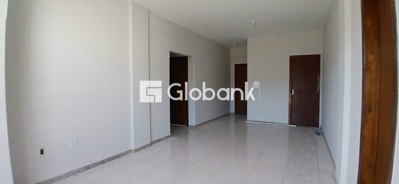 Cobertura 3 quartos à venda Augusta Mota 150m² Montes Claros MG: Sala