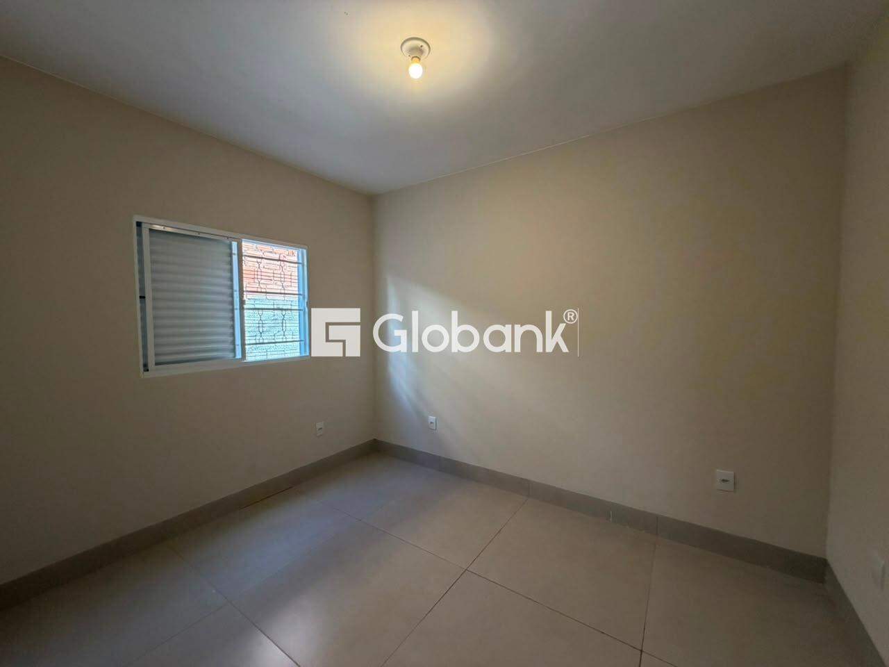 Casa 2 quartos para aluguel Vila Oliveira 60m² Montes Claros MG: