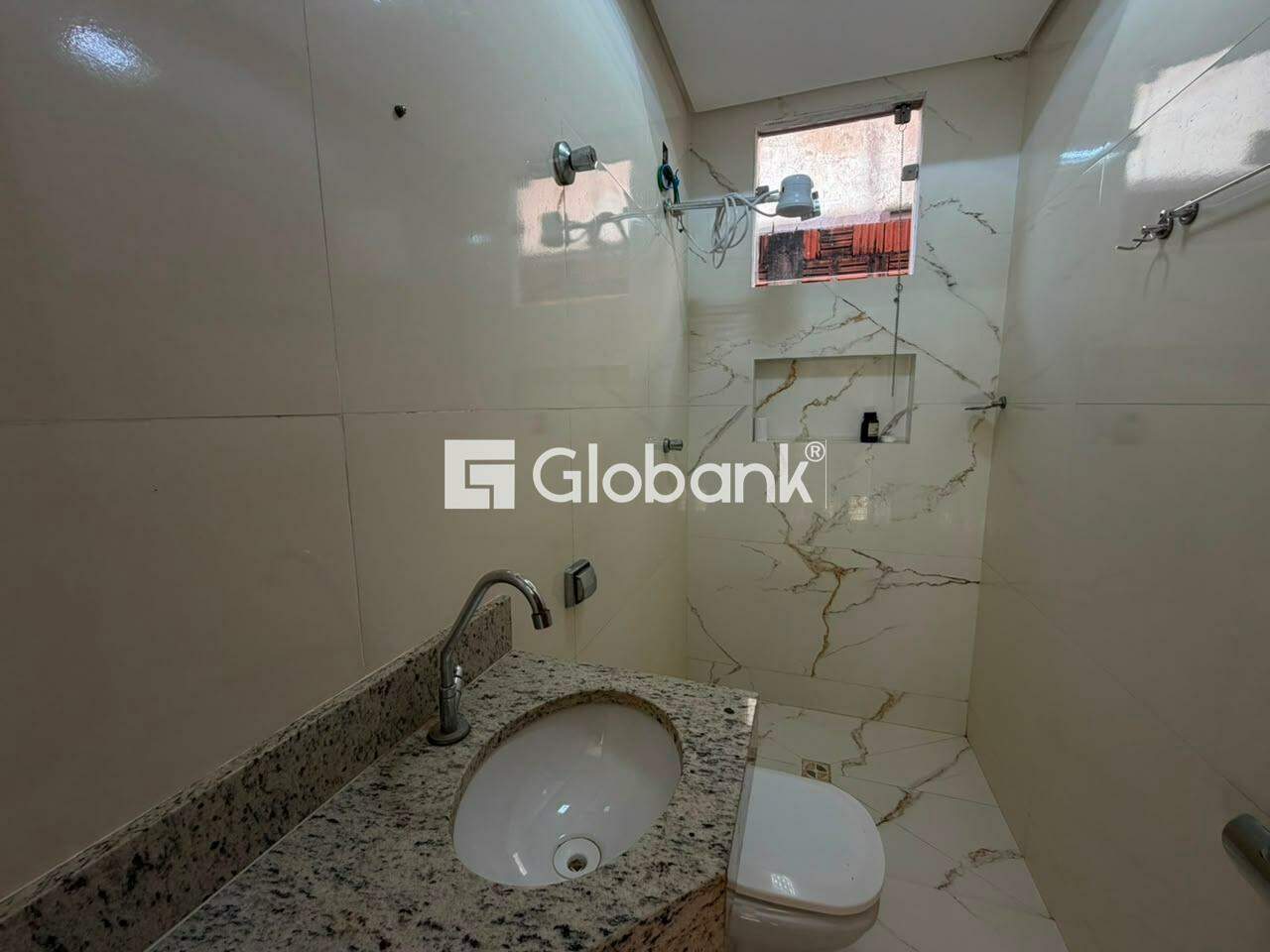 Casa 2 quartos para aluguel Vila Oliveira 60m² Montes Claros MG: