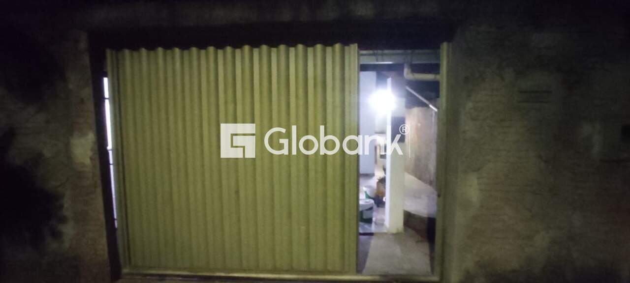 Casa 2 quartos à venda Maracanã 110m² Montes Claros MG: 