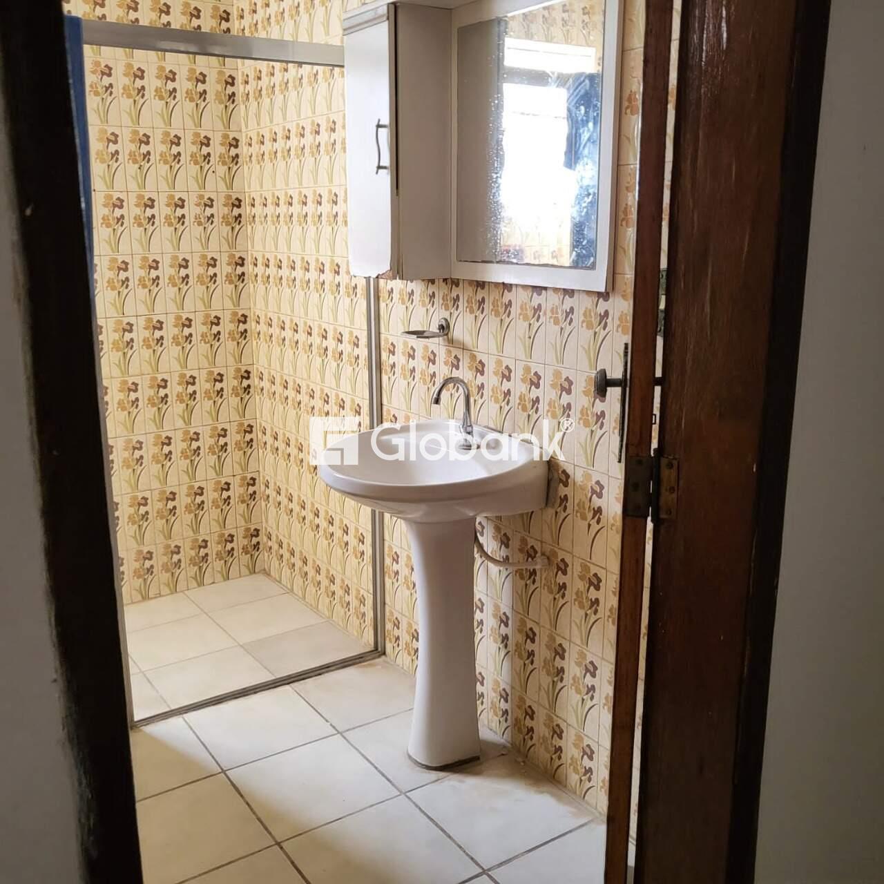 Casa 3 quartos à venda Morrinhos 116m² Montes Claros MG: 