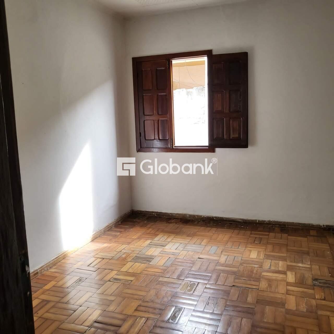 Casa 3 quartos à venda Morrinhos 116m² Montes Claros MG: 