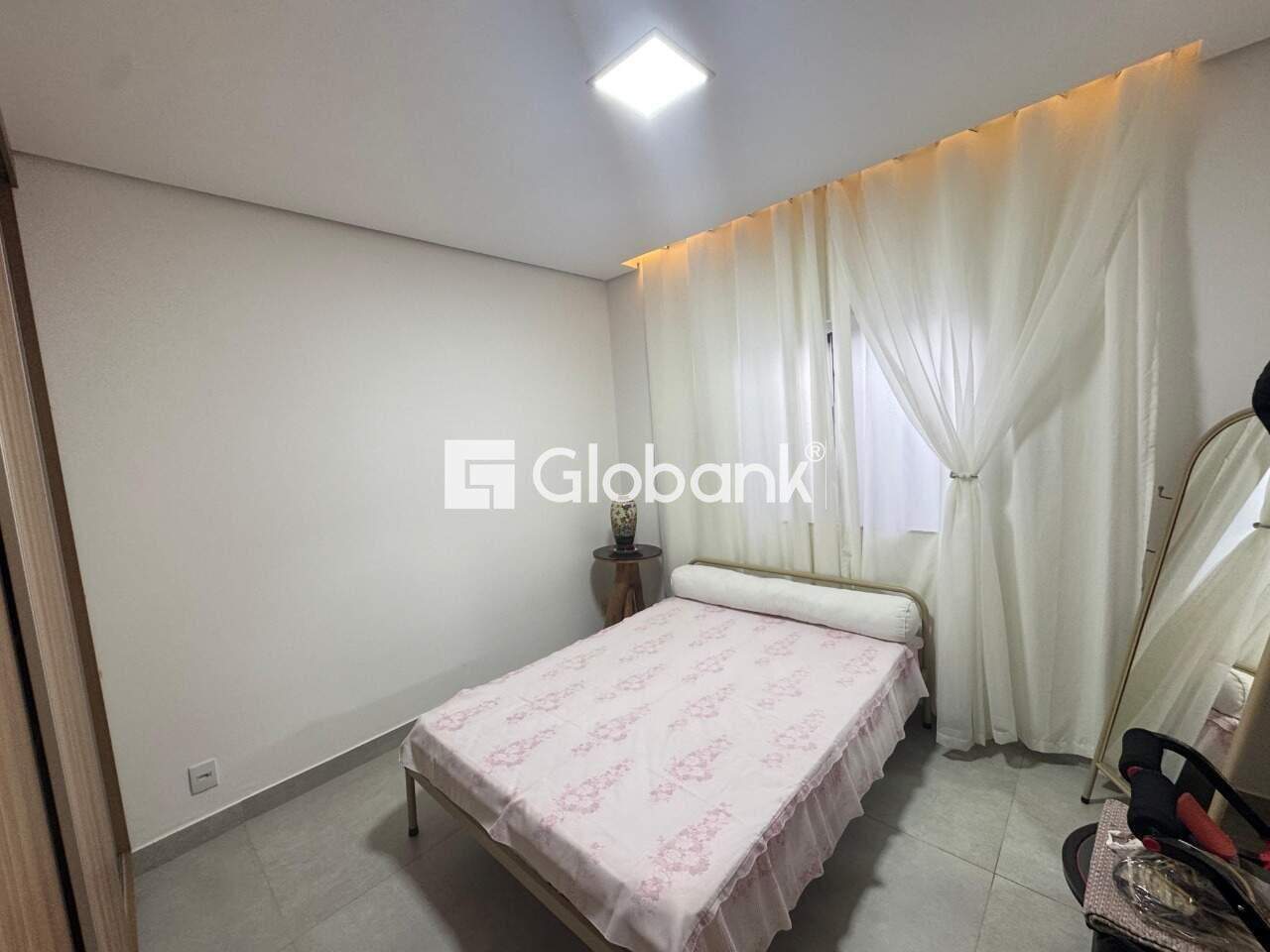 Casa 3 quartos à venda Loteamento Bosque das Palmeiras 90m² Montes Claros MG: 
