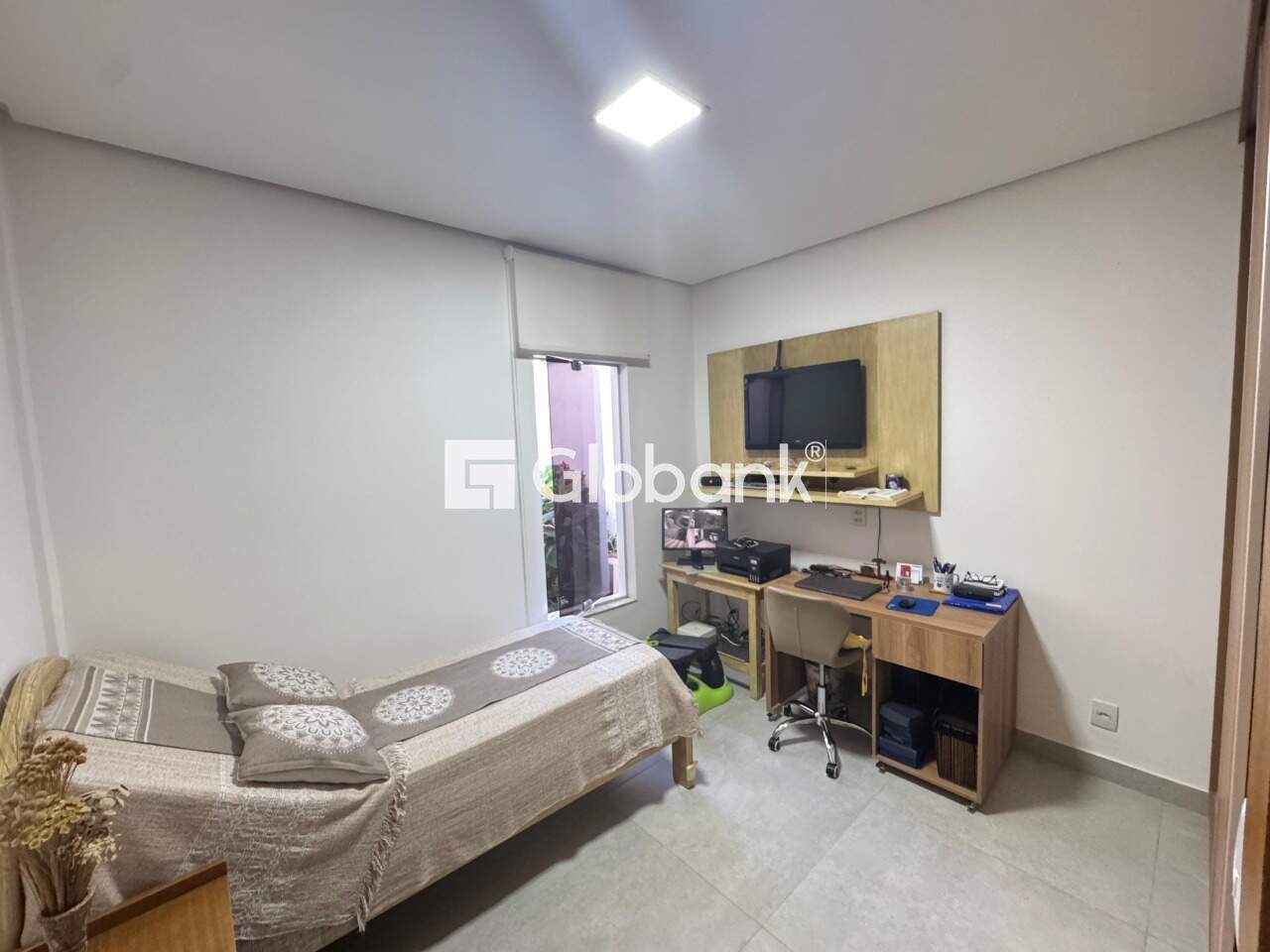 Casa 3 quartos à venda Loteamento Bosque das Palmeiras 90m² Montes Claros MG: 