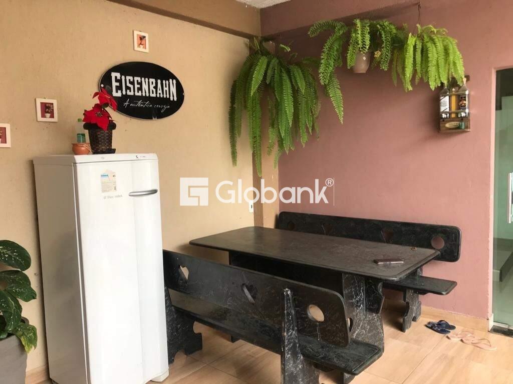 Casa 3 quartos à venda Vila Campos 235,2m² Montes Claros MG: 