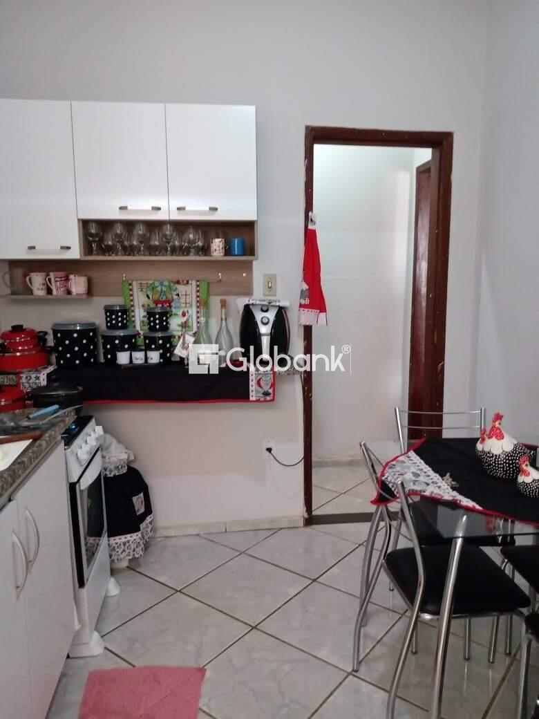 Casa 3 quartos à venda Vila Campos 235,2m² Montes Claros MG: 