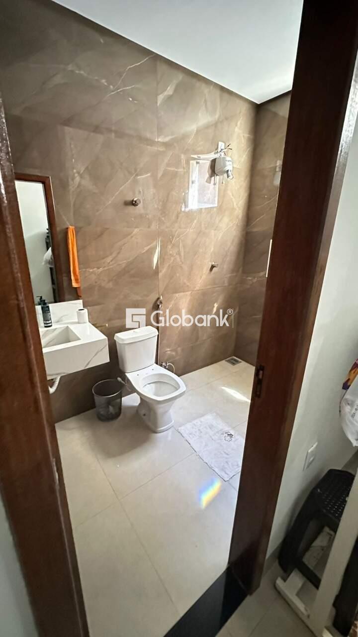 Casa 3 quartos à venda Alcides Rabelo 150m² Montes Claros MG: Banheiro Social