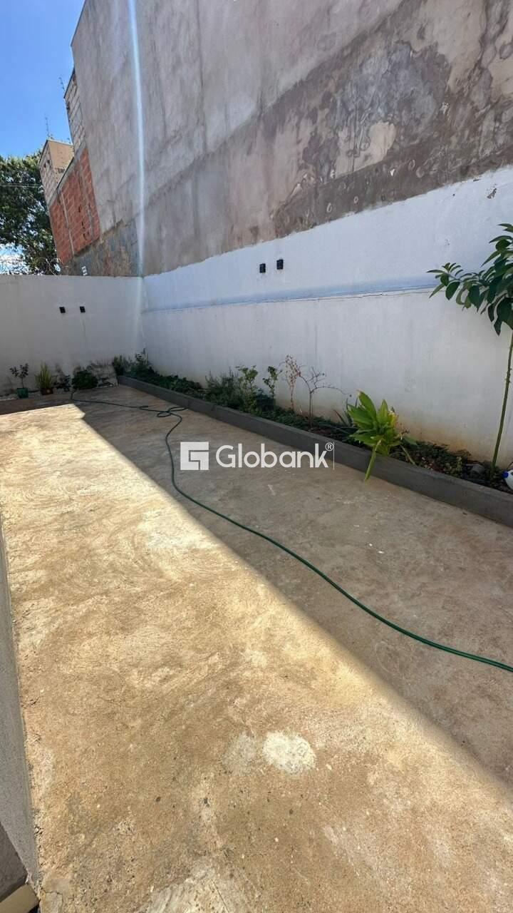 Casa 3 quartos à venda Alcides Rabelo 150m² Montes Claros MG: 