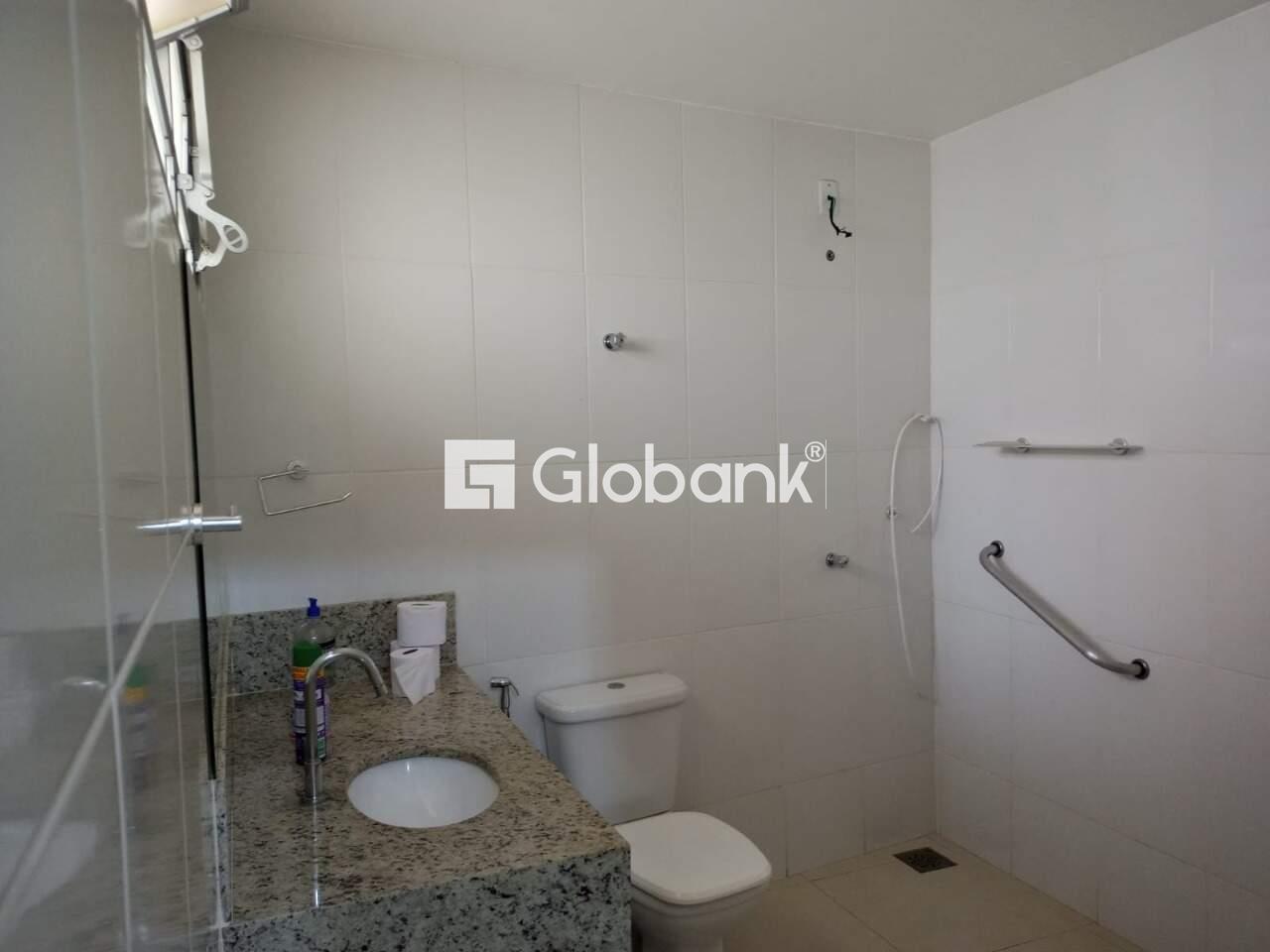 Casa 4 quartos à venda Centro 158,75m² Montes Claros MG: 