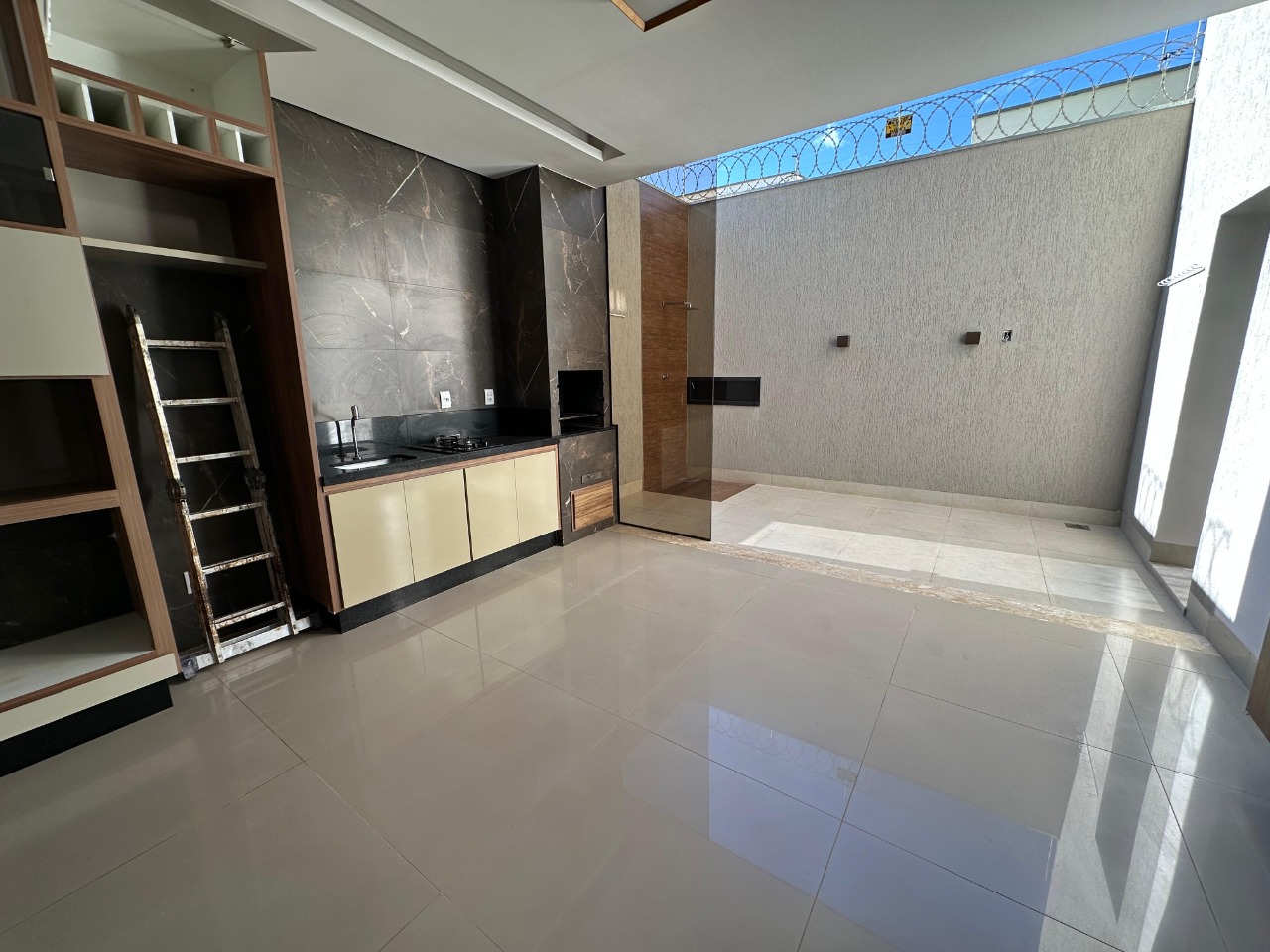 Casa 4 quartos para aluguel Belvedere 200m² Montes Claros MG: Area goumert